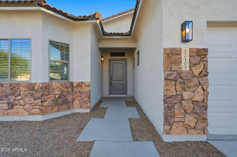 12105 Ocotillo Ln, El Mirage, AZ 85335