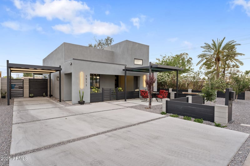 1211 Hayward Ave, Phoenix, AZ 85020