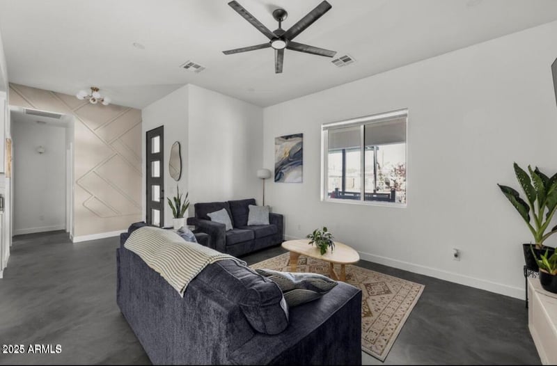 1211 Hayward Ave, Phoenix, AZ 85020