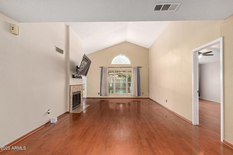 1211 Highland St, Chandler, AZ 85224
