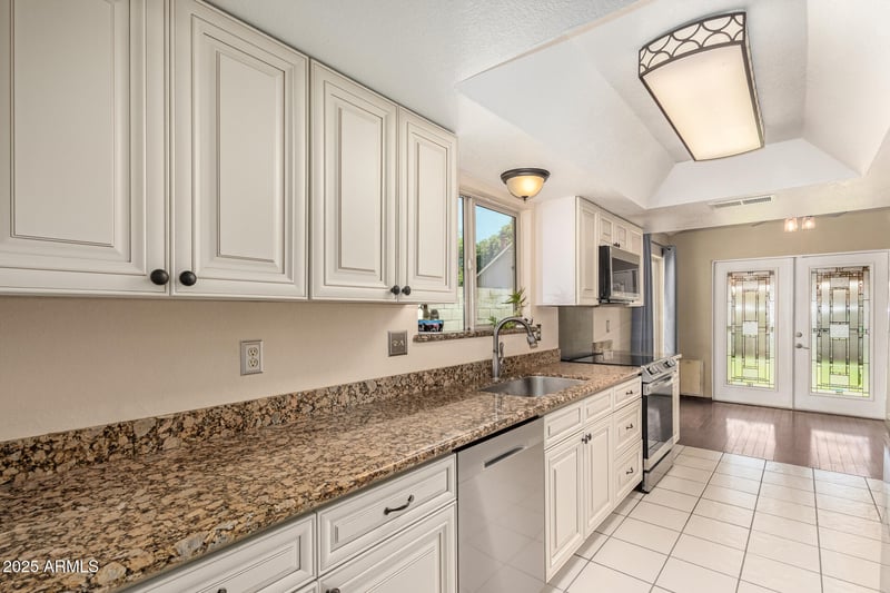 1211 Highland St, Chandler, AZ 85224