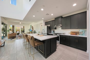 12110 Dale Ln, Peoria, AZ 85383