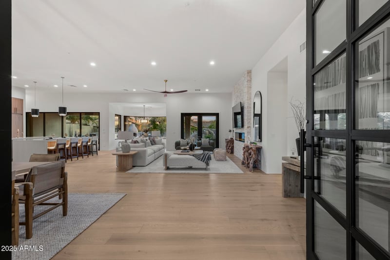 12113 Laurel Ln, Scottsdale, AZ 85259
