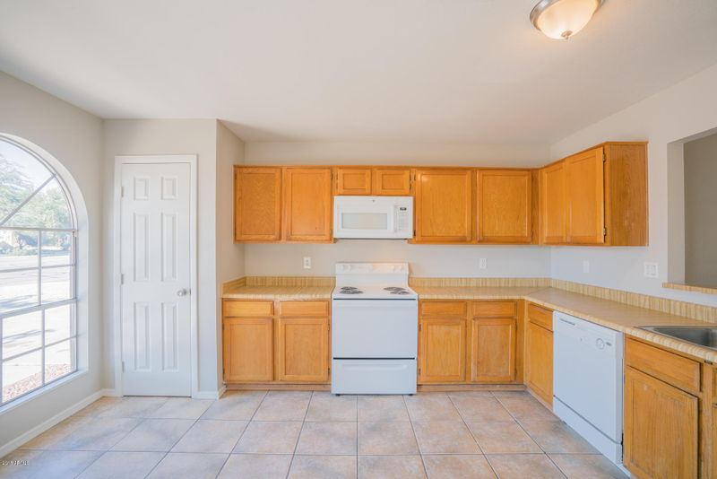 12115 N 79th Ave, Peoria, AZ 85345