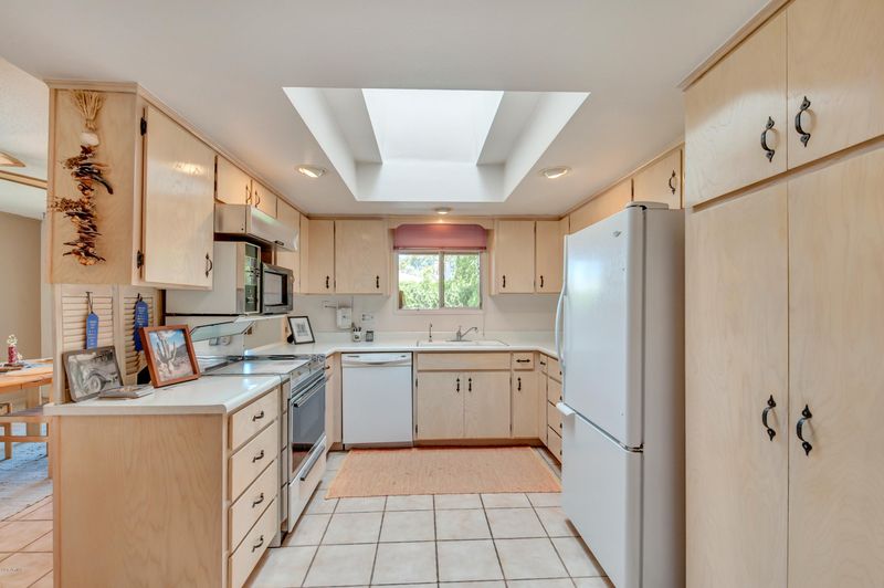 1212 E Geneva Dr, Tempe, AZ 85282