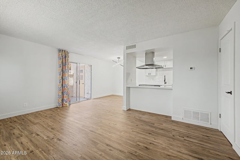 1212 E Lawrence Ln, Phoenix, AZ 85020