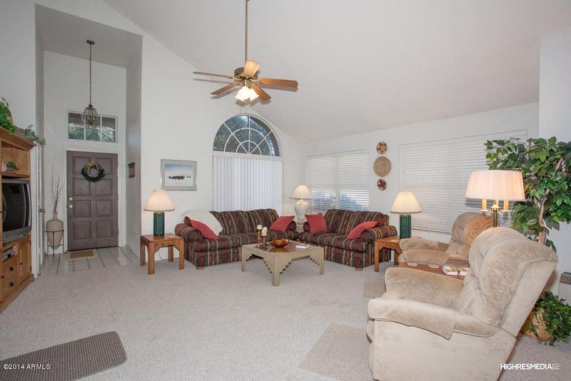 1212 E Silverwood Dr, Phoenix, AZ 85048