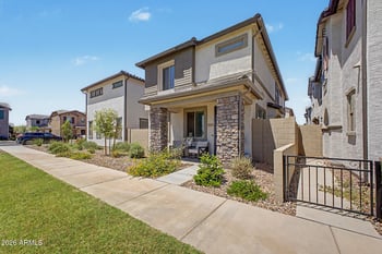 1212 Sparrow Dr #1212 W, San Tan Valley, AZ 85140