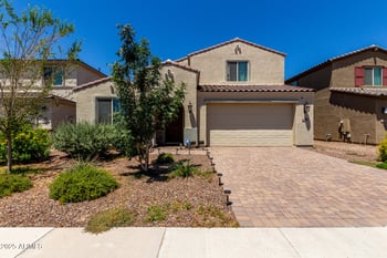 12120 Parkway Ln, Avondale, AZ 85323