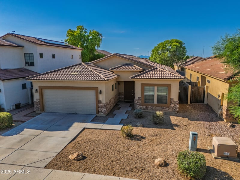 12121 Ocotillo Ln, El Mirage, AZ 85335