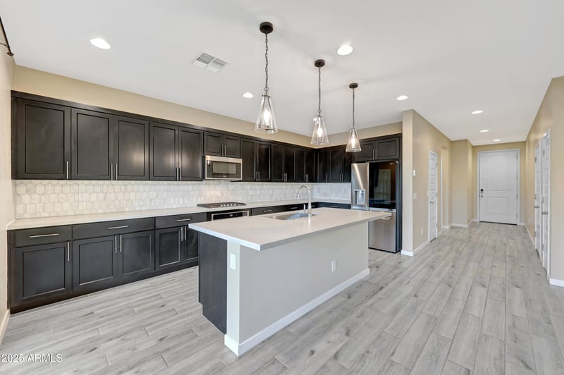 12122 Levi Dr, Avondale, AZ 85323