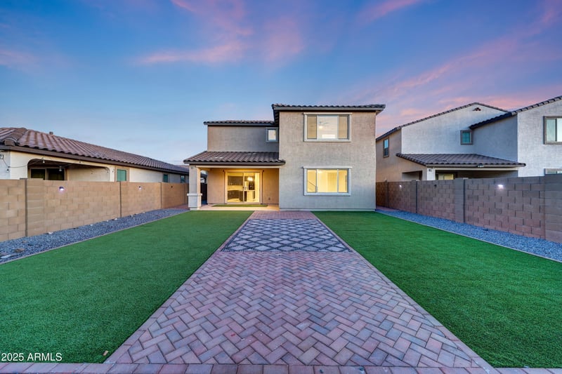 12122 Levi Dr, Avondale, AZ 85323