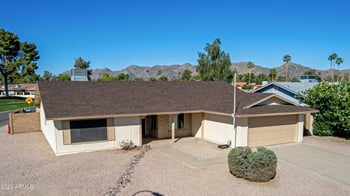 12122 Tomi Dr, Phoenix, AZ 85044