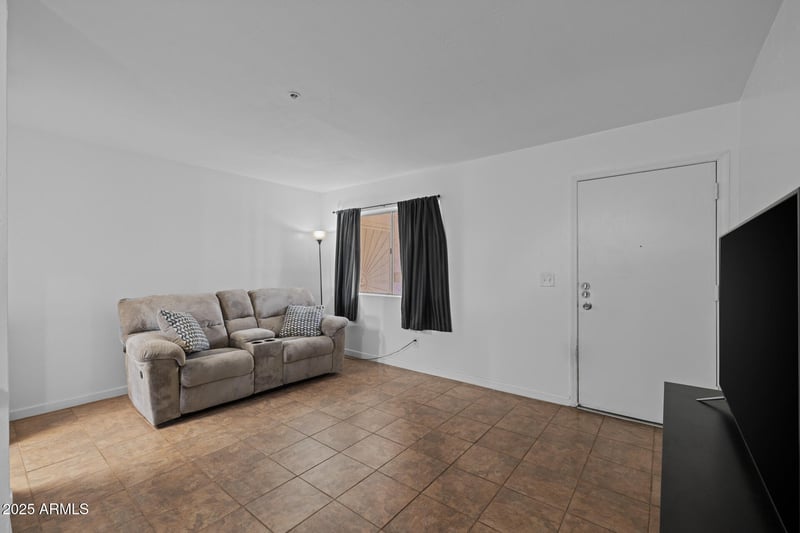 12123 Bell Rd #211, Surprise, AZ 85378