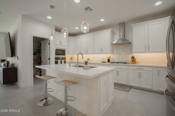 12125 Luxton Ln, Avondale, AZ 85323