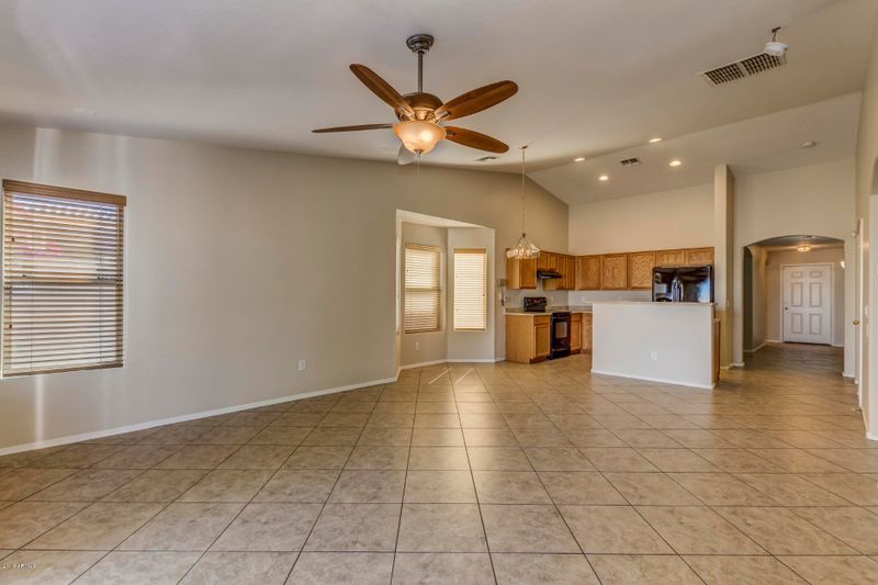 1213 S 117th Dr, Avondale, AZ 85323