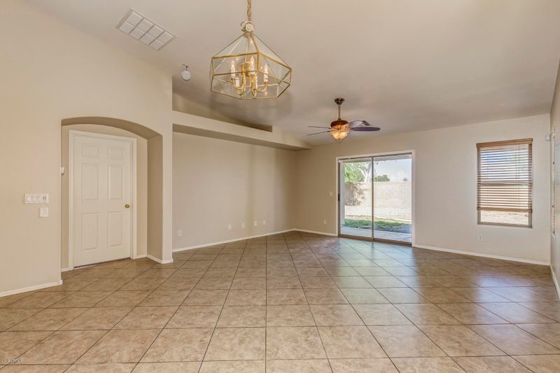 1213 S 117th Dr, Avondale, AZ 85323