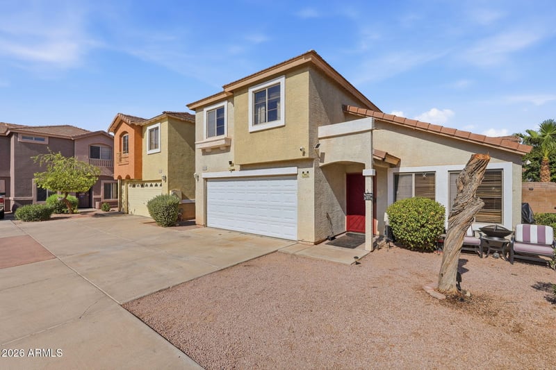 1213 S Boulder St #B, Gilbert, AZ 85296