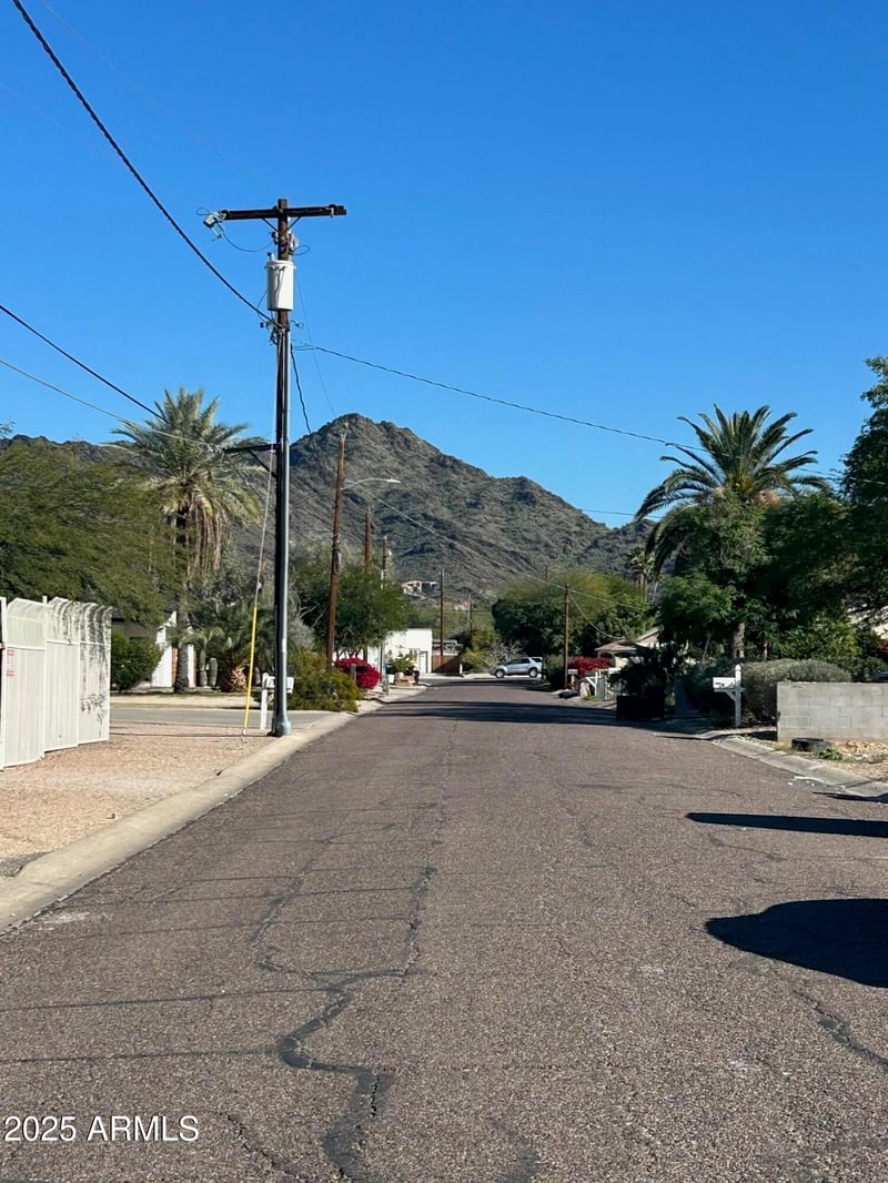 1213 Vogel Ave #3, Phoenix, AZ 85020