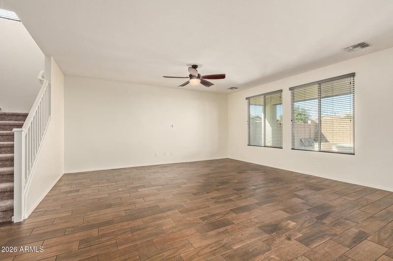 12136 W Tether Trl, Peoria, AZ 85383