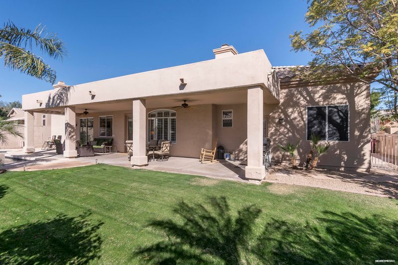 12137 E Sahuaro Dr, Scottsdale, AZ 85259