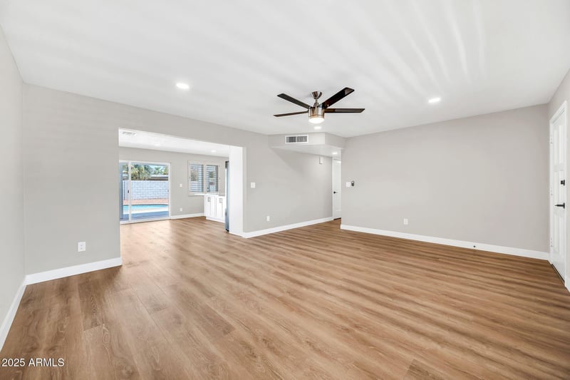 1214 Butler Dr, Phoenix, AZ 85020