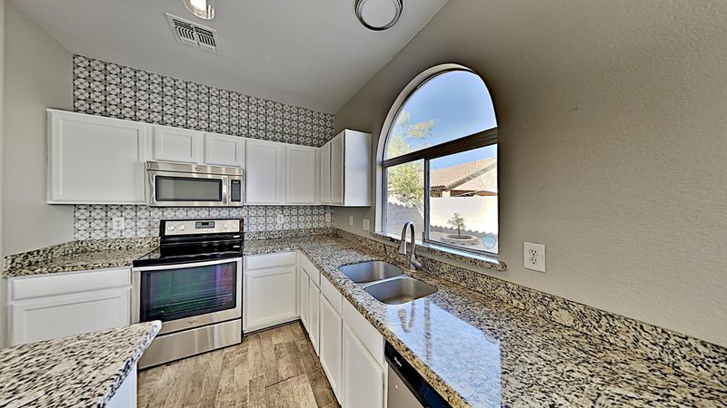 1214 E Bowker St, Phoenix, AZ 85040
