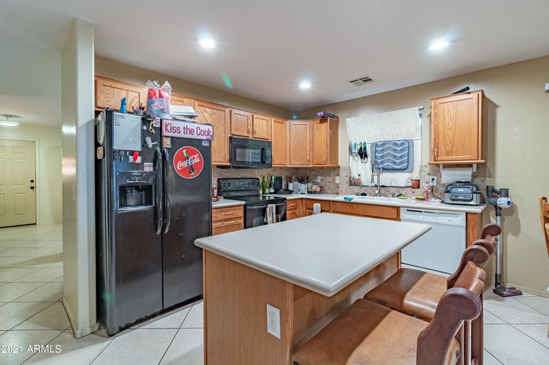 1214 E Elm Rd, San Tan Valley, AZ 85140