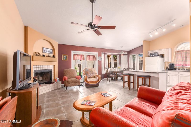 1214 E Grovers Ave, Phoenix, AZ 85022