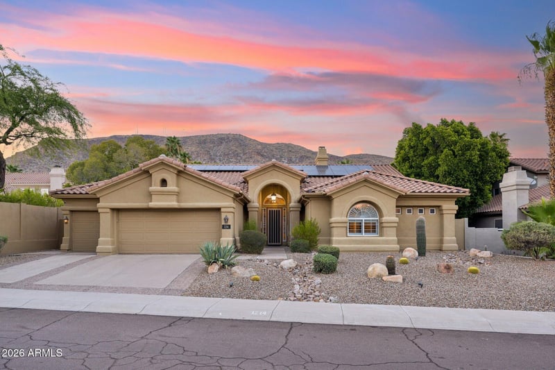 1214 E Squawbush Pl, Phoenix, AZ 85048