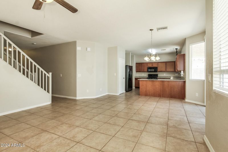 1214 E Sunland Ave, Phoenix, AZ 85040