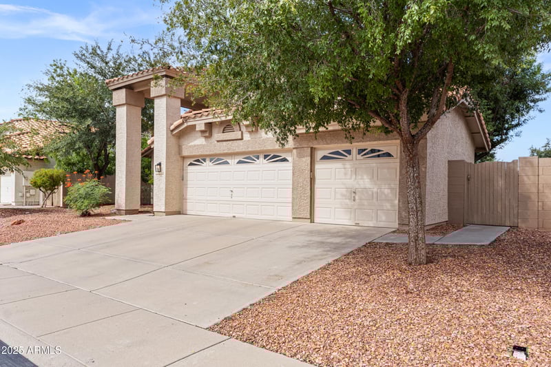 1214 Iris Dr, Gilbert, AZ 85233