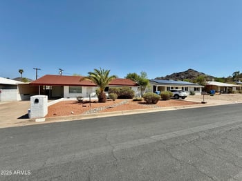 1214 Las Palmaritas Dr, Phoenix, AZ 85020