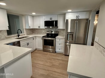 1214 Las Palmaritas Dr, Phoenix, AZ 85020