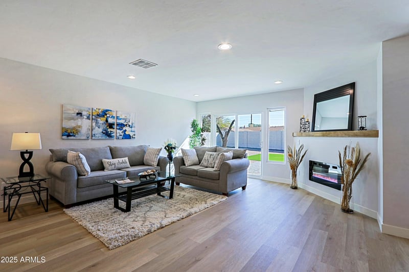 1215 Cambridge Ave, Phoenix, AZ 85006