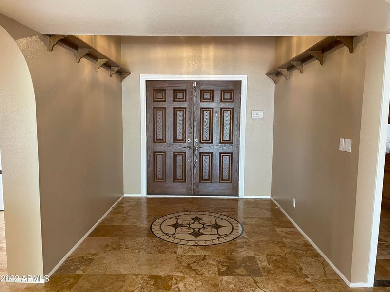 1215 E Acoma Dr, Phoenix, AZ 85022