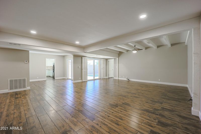 1215 E Encantada Pl, Phoenix, AZ 85014
