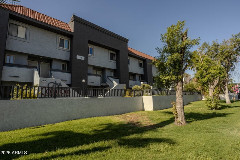 1215 E Lemon St #220, Tempe, AZ 85281