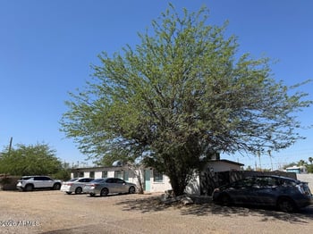 1215 Mission Ln, Phoenix, AZ 85020