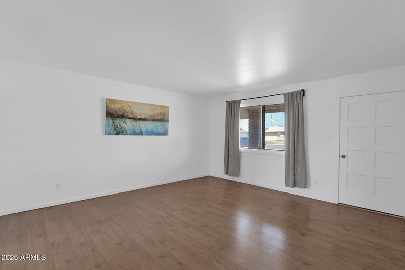 1215 Geneva Dr, Tempe, AZ 85282