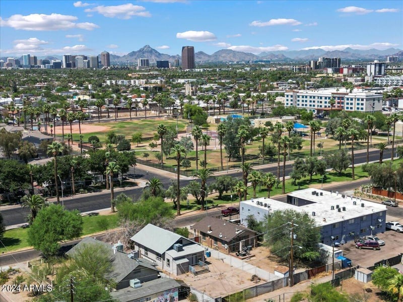 1215 W Woodland Ave, Phoenix, AZ 85007
