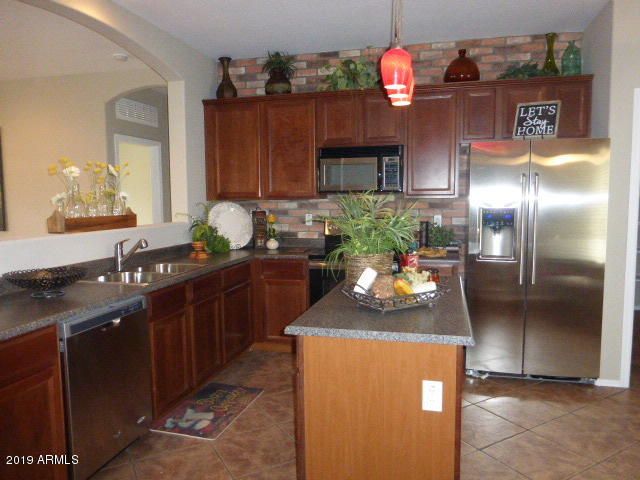 12151 W Dreyfus Dr, El Mirage, AZ 85335