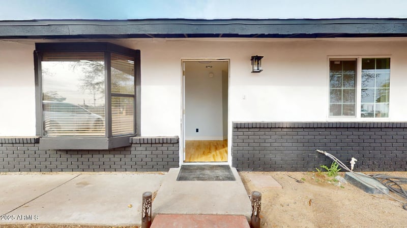 1216 66th Pl, Mesa, AZ 85205