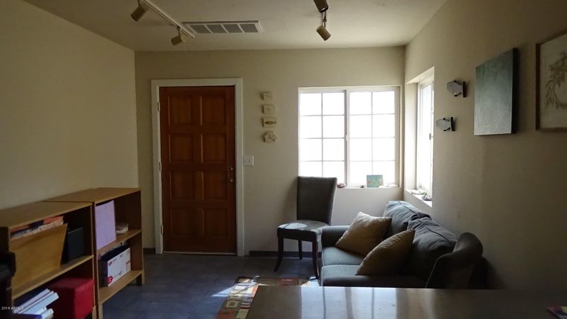 1216 E Mclellan Blvd, Phoenix, AZ 85014