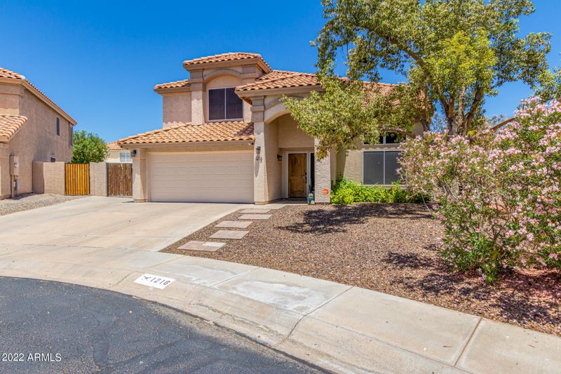 1216 E Windsong Dr, Phoenix, AZ 85048