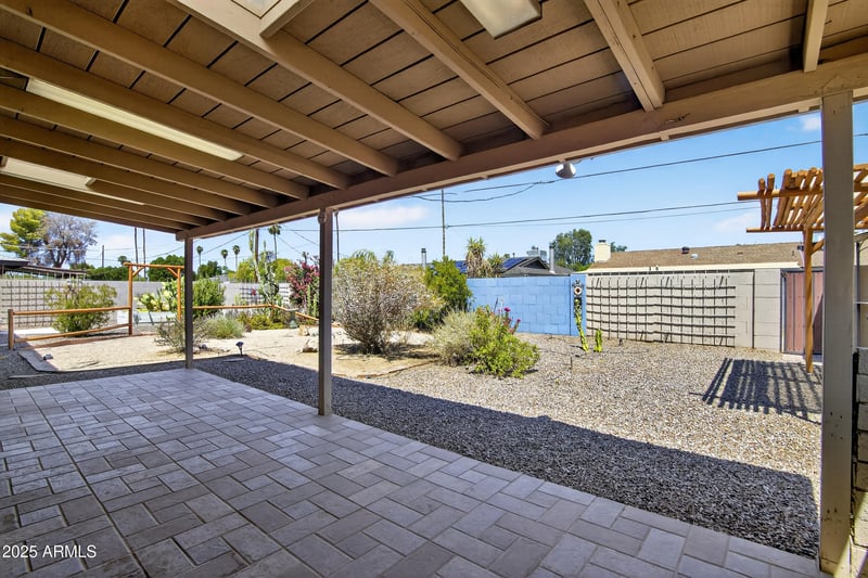 1216 Wesleyan Dr, Tempe, AZ 85282