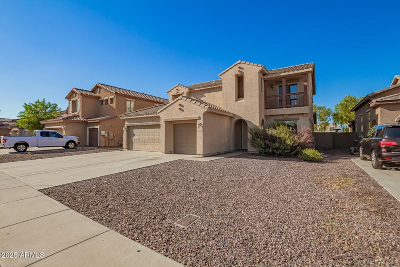 12160 Chase Ln, Avondale, AZ 85323