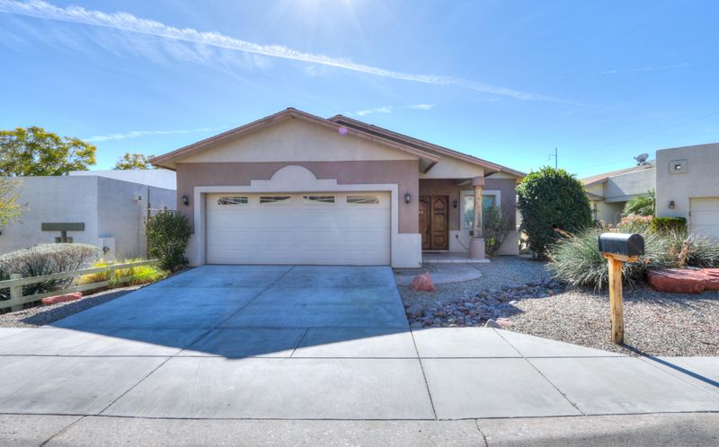 1217 E Cholla St, Phoenix, AZ 85020