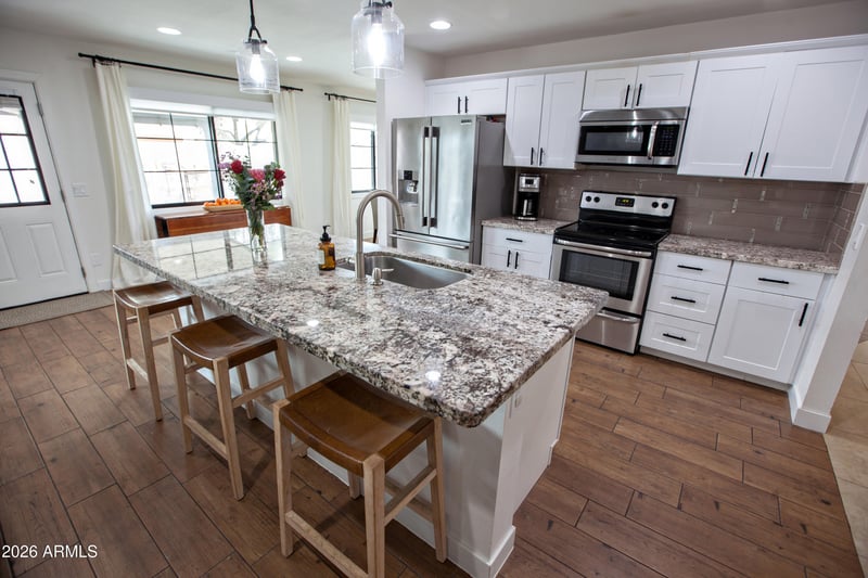 1217 E Watson Dr, Tempe, AZ 85283