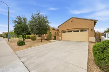 12171 Locust Ln, Avondale, AZ 85323